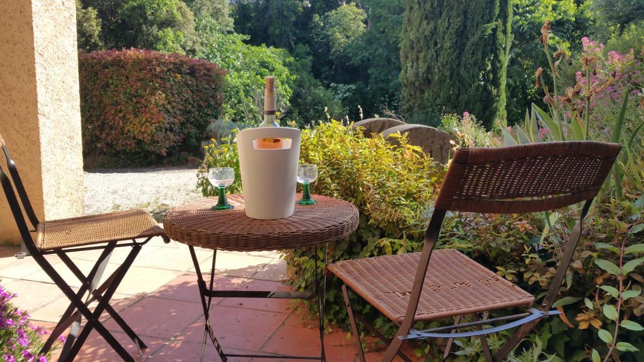 Appartamento Le Cocon de la Source - Vacances et télétravail en Provence Verte Cotignac Esterno foto